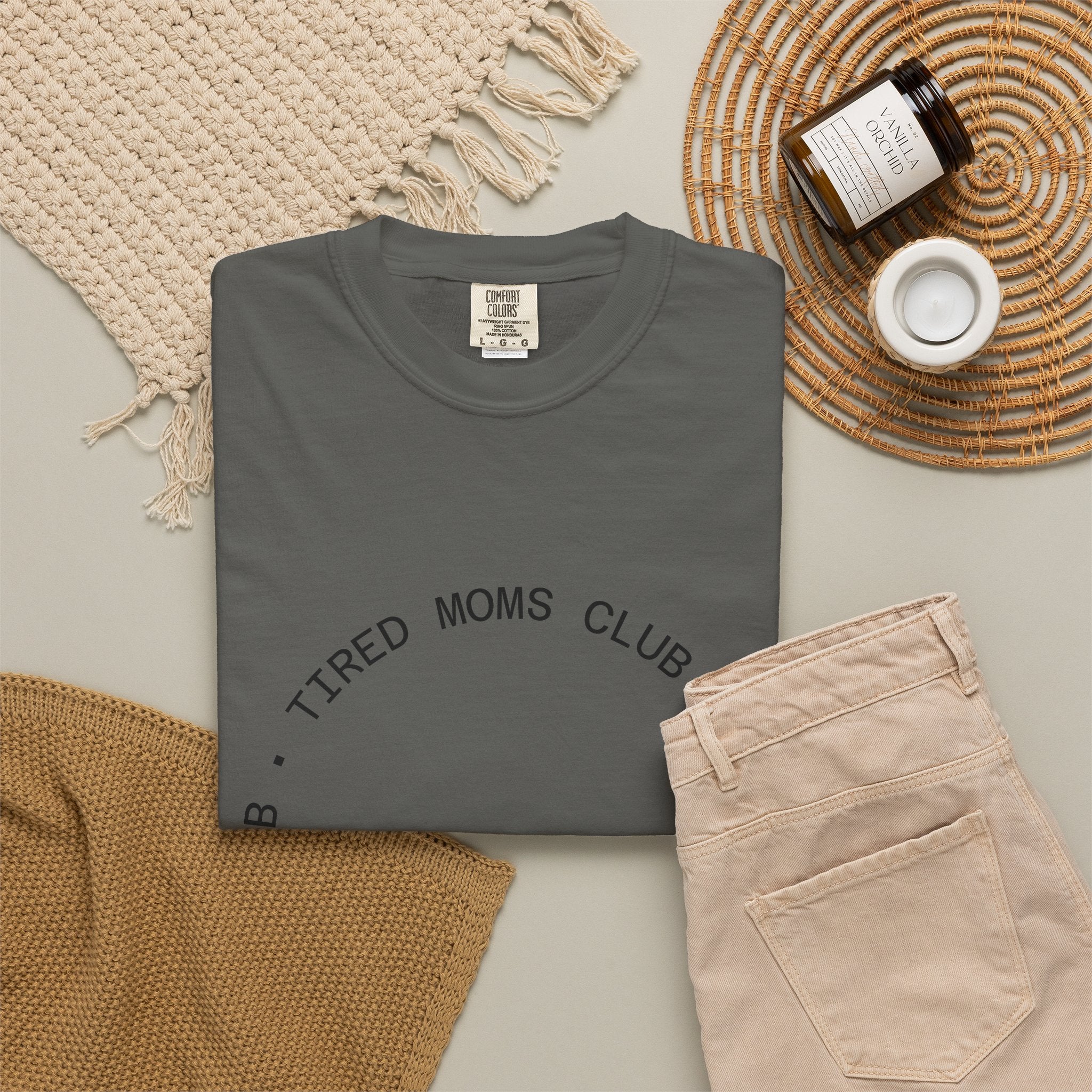 T-shirt — "Tired Moms Club" Minimal Circle Graphic