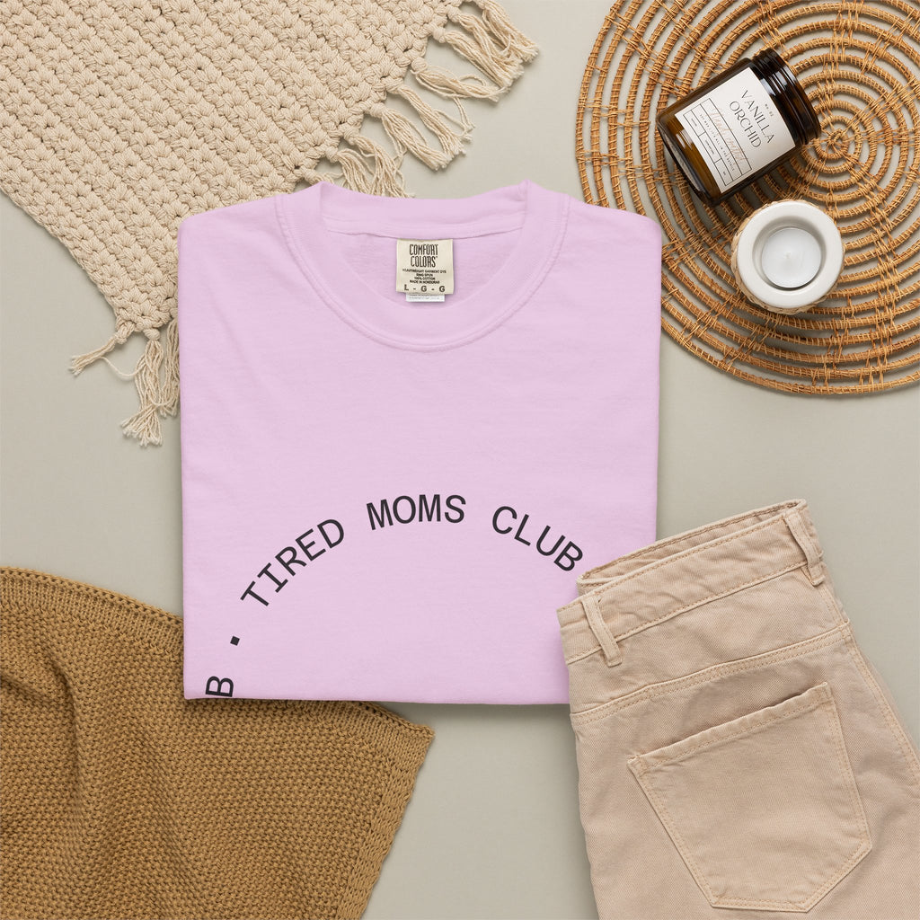 T-shirt — "Tired Moms Club" Minimal Circle Graphic